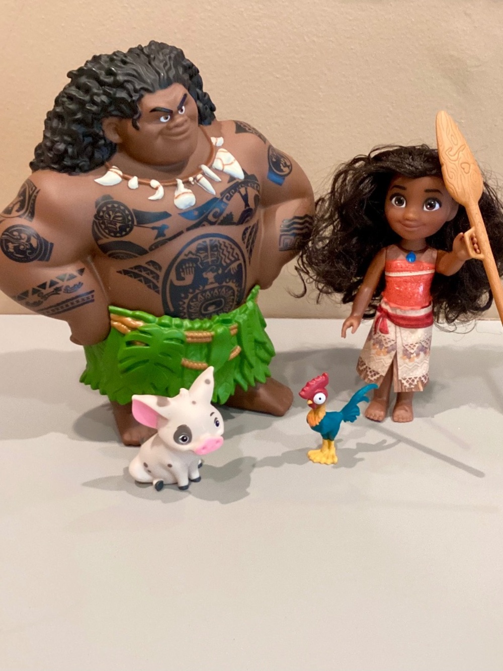 Disney Princess Moana 4 Piece Story Telling Set with Maui, Pus & Hei Hei Figures